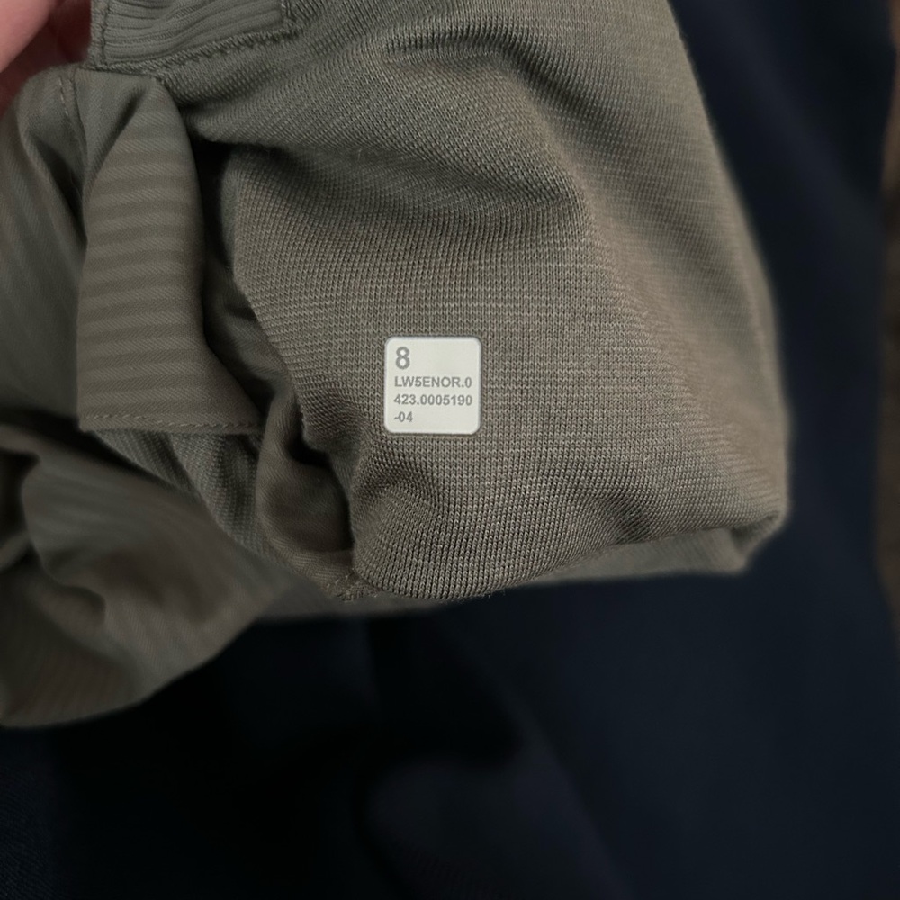 Lululemon women’s army green dance studio pant - Picture 8 of 8